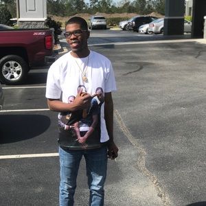 Meet your Posher, Javon